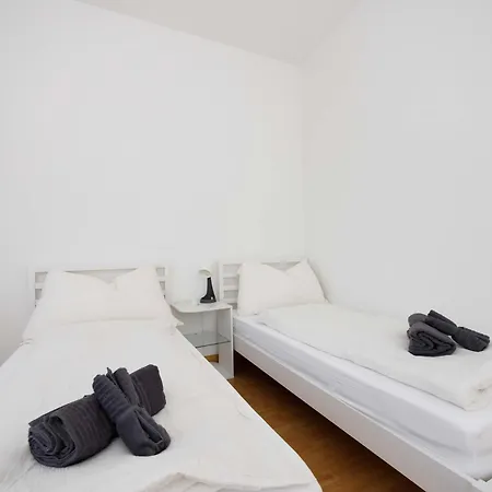 아파트 Spacious Huge Terrace & Views