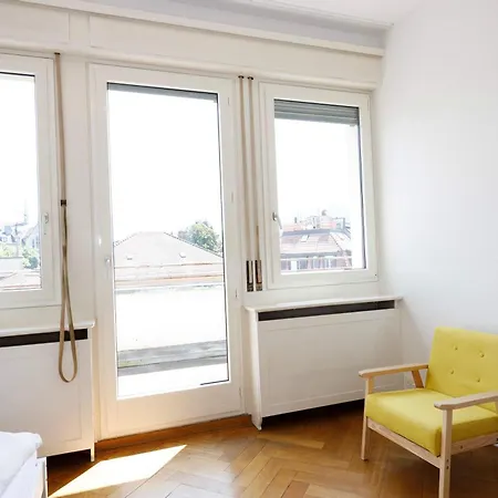 Spacious Huge Terrace & Views * 취리히