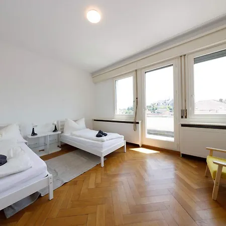 Spacious Huge Terrace & Views شقة