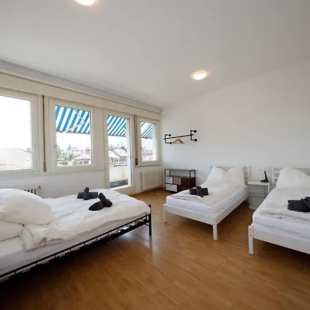 Spacious Huge Terrace & Views Zurich
