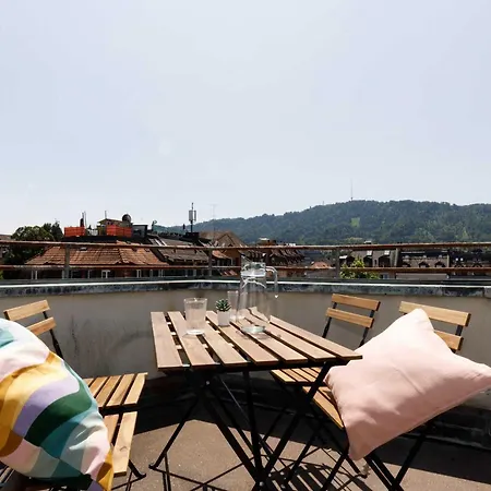 Appartement Spacious Huge Terrace & Views