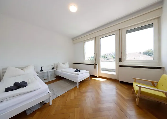 Spacious Huge Terrace & Views Apartment