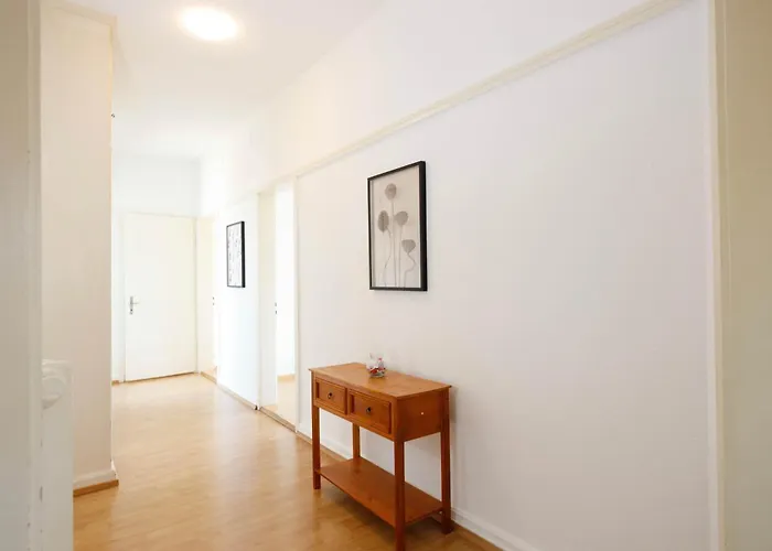 Spacious Huge Terrace & Views Apartment