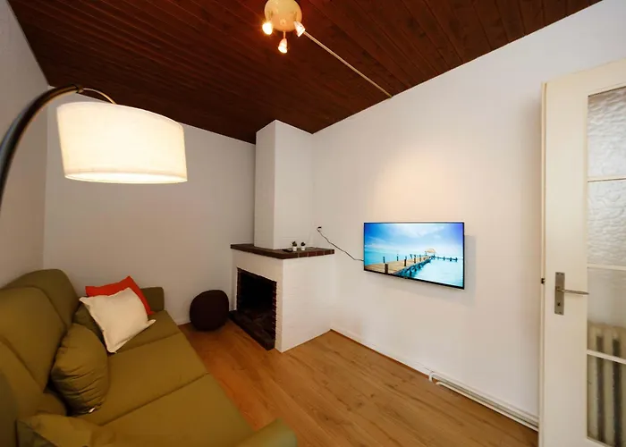 Spacious Huge Terrace & Views Apartment *