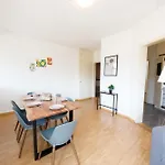Spacious Huge Terrace & Views * Zürich